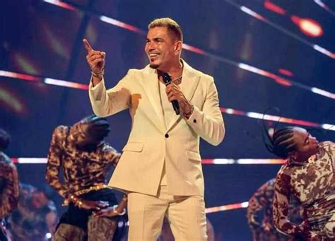  Il Cairo Celebrates Amr Diab con un Concerto Monumentale: Un Omaggio alla Leggenda del Pop Arabo!